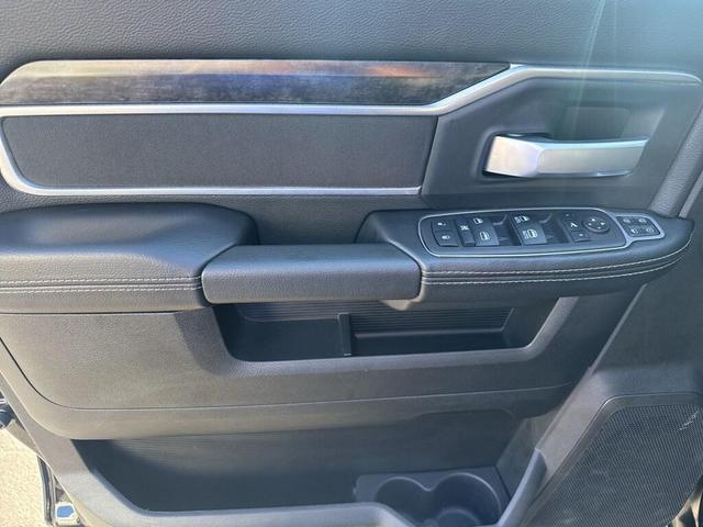 Photo of 2024 Diamond Black Crystal Pearlcoat RAM 2500