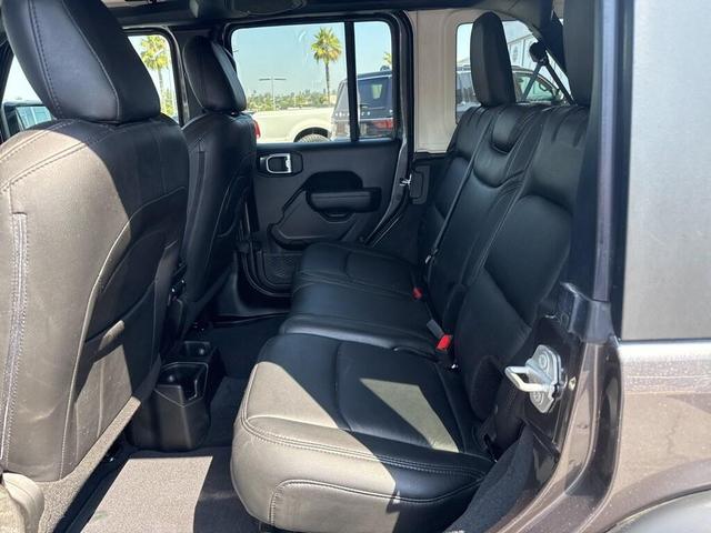 Photo of 2024 Granite Crystal Jeep Wrangler