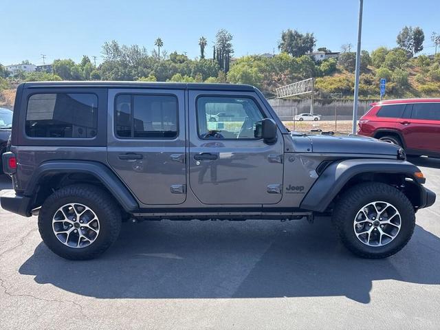 Photo of 2024 Granite Crystal Jeep Wrangler
