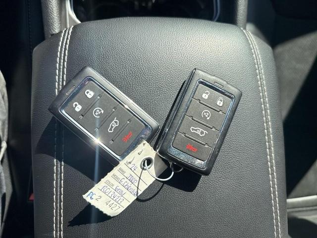 Photo of 2024 Baltic Gray Jeep Grand Cherokee