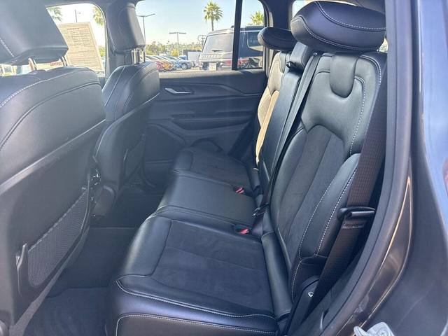 Photo of 2024 Baltic Gray Jeep Grand Cherokee
