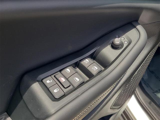 Photo of 2024 Silver Zynith Jeep Grand Cherokee