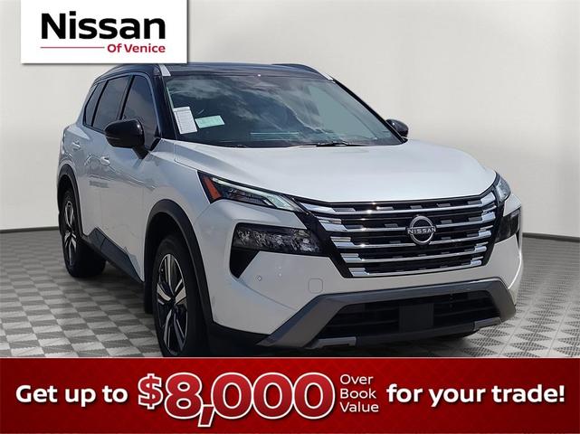 Photo of 2025 White / Black Nissan Rogue
