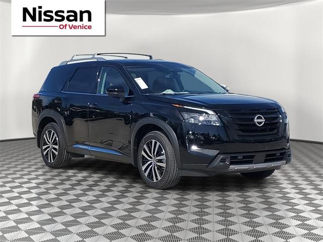Photo of 2025 Black Nissan Pathfinder