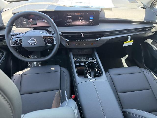 Photo of 2025 Everest White P Nissan Murano