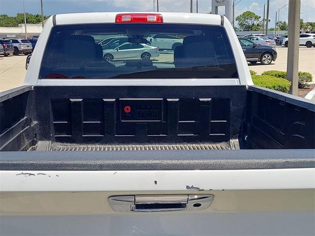 Photo of 2014 Bright White Clearcoat RAM 3500
