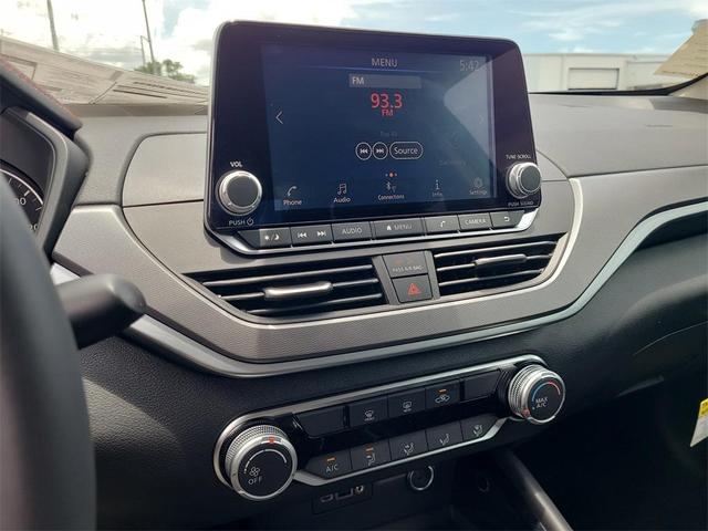 Photo of 2025 Bluestone Pearl Nissan Altima