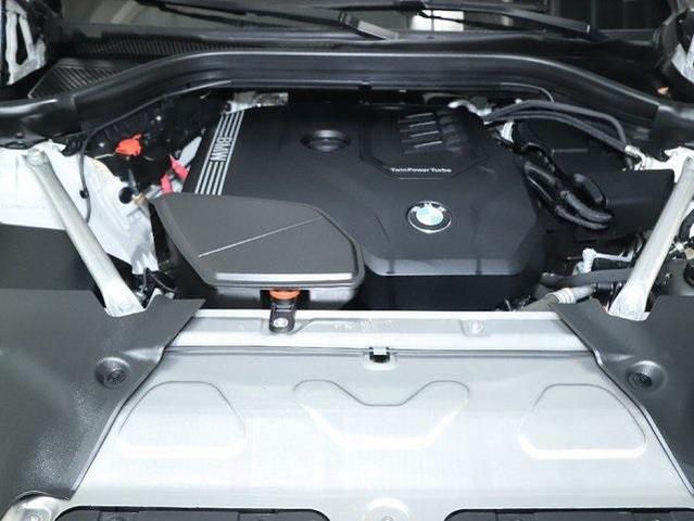 Photo of 2021 Mineral White Metallic BMW X3