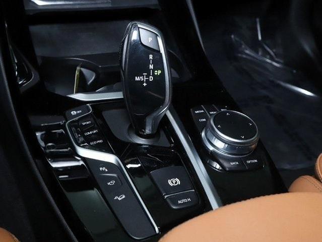 Photo of 2021 Mineral White Metallic BMW X3