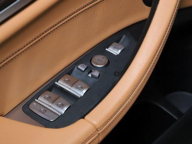 Photo of 2021 Mineral White Metallic BMW X3