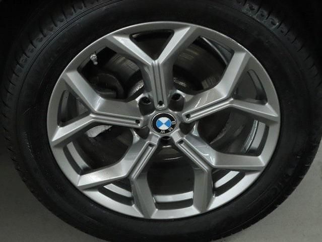 Photo of 2021 Mineral White Metallic BMW X3