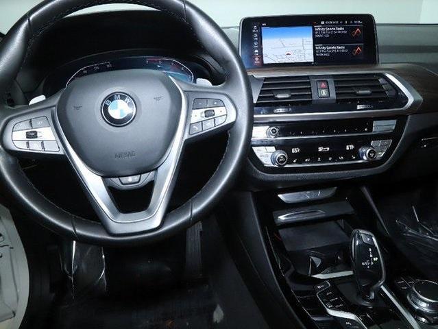 Photo of 2021 Mineral White Metallic BMW X3