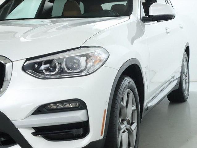 Photo of 2021 Mineral White Metallic BMW X3