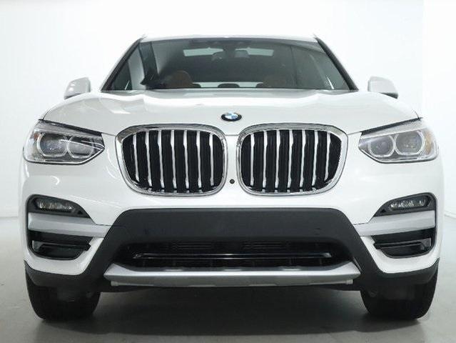 Photo of 2021 Mineral White Metallic BMW X3