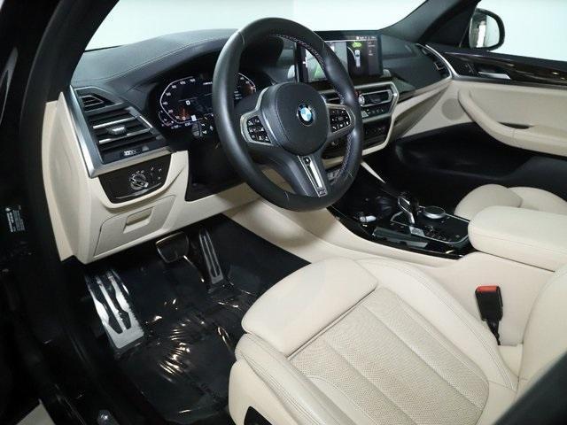 Photo of 2022 Black Sapphire Metallic BMW X3