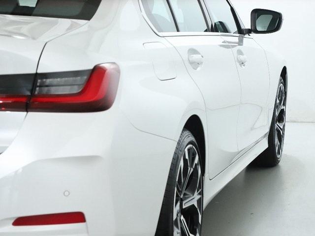 Photo of 2025 Mineral White Metallic BMW 330