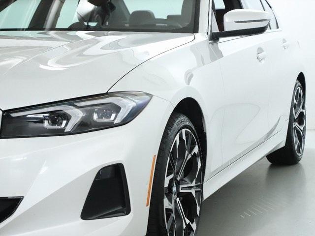 Photo of 2025 Mineral White Metallic BMW 330