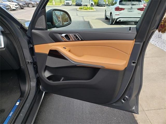 Photo of 2026 Dravit Gray Metallic BMW X5