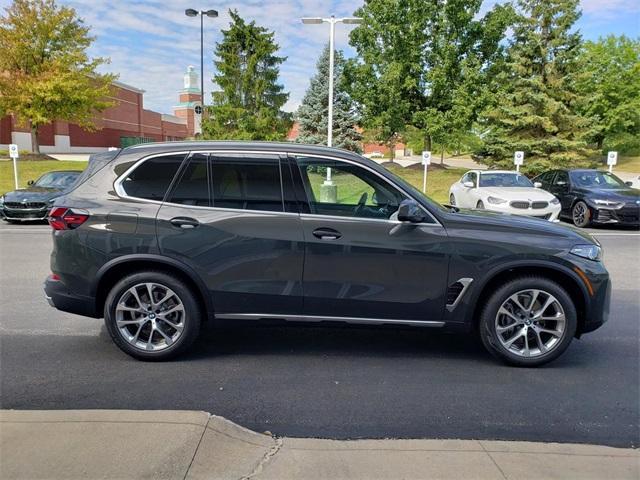 Photo of 2026 Dravit Gray Metallic BMW X5
