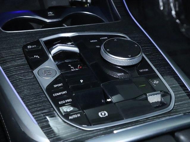 Photo of 2023 Carbon Black Metallic BMW X7