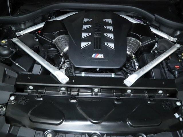 Photo of 2023 Carbon Black Metallic BMW X7