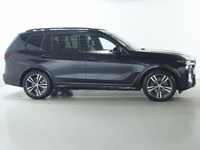 Photo of 2023 Carbon Black Metallic BMW X7