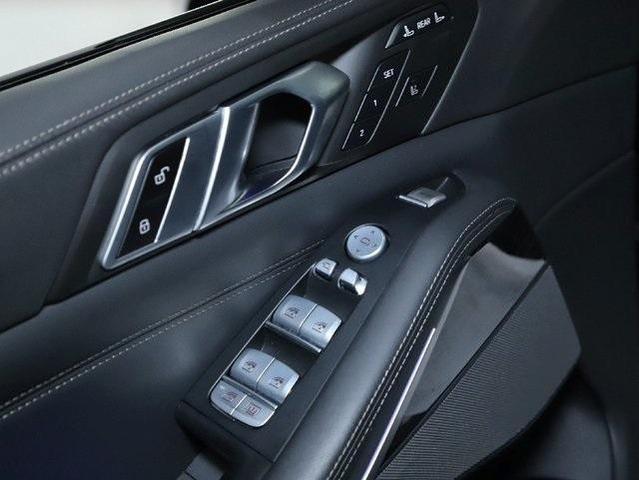 Photo of 2023 Carbon Black Metallic BMW X7