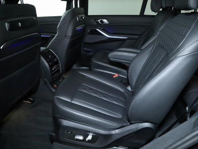 Photo of 2023 Carbon Black Metallic BMW X7