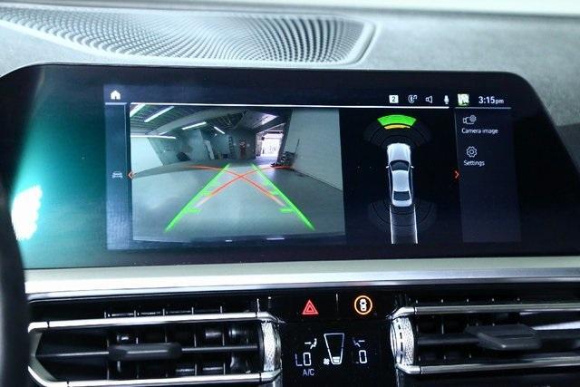 Photo of 2022 Jet Black BMW 330