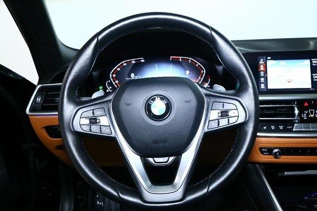 Photo of 2022 Jet Black BMW 330