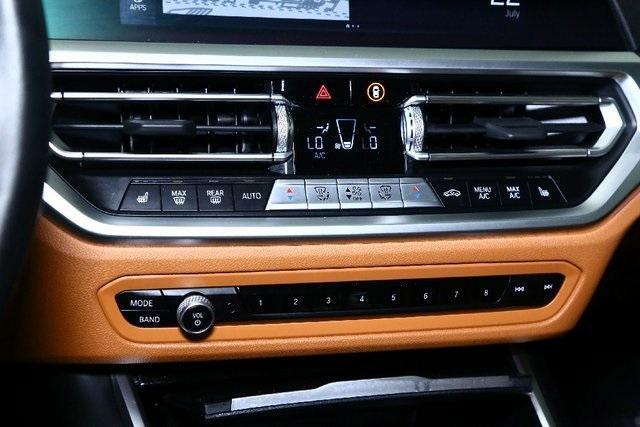 Photo of 2022 Jet Black BMW 330