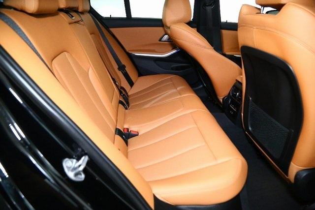 Photo of 2022 Jet Black BMW 330