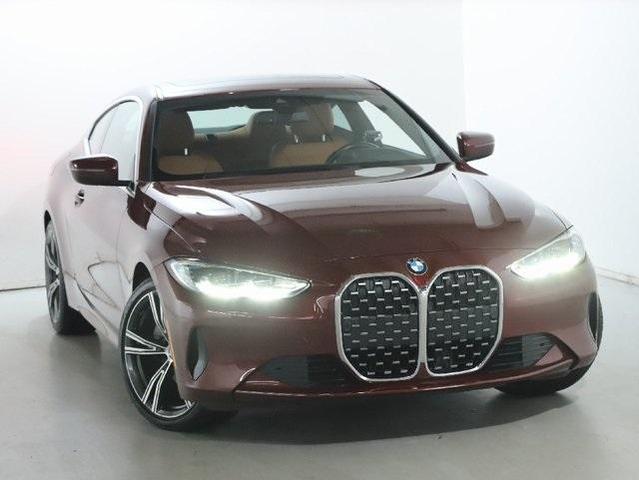Photo of 2022 Aventurin Red Metallic BMW 430