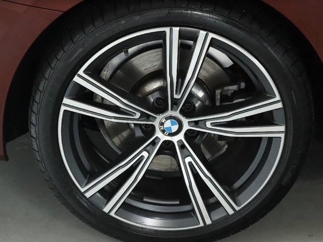 Photo of 2022 Aventurin Red Metallic BMW 430