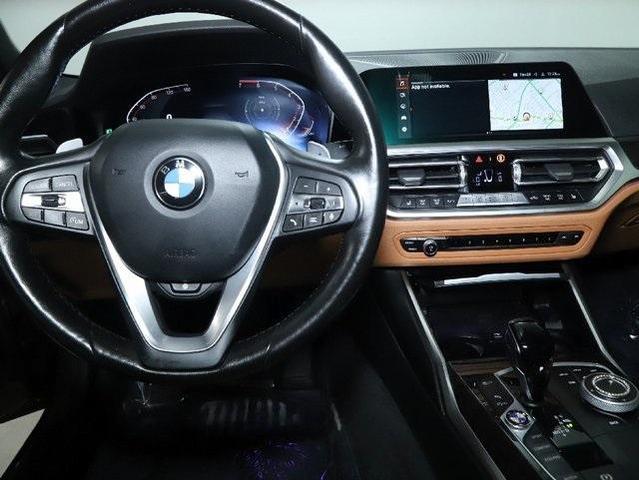 Photo of 2022 Aventurin Red Metallic BMW 430