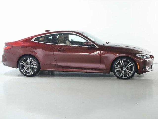 Photo of 2022 Aventurin Red Metallic BMW 430
