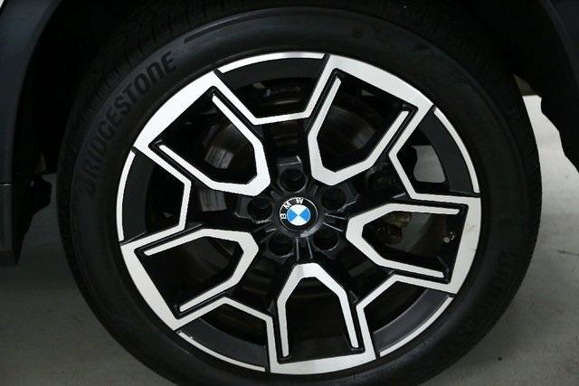 Photo of 2023 Alpine White BMW X1