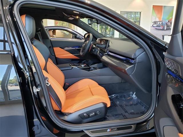 Photo of 2026 Black Sapphire Metallic BMW M5