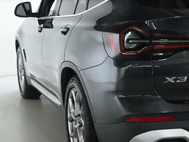 Photo of 2022 Dark Graphite Metallic BMW X3