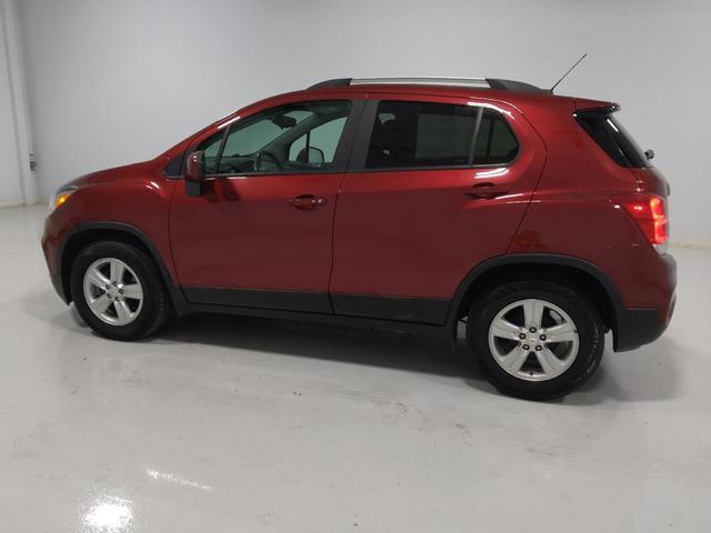 Photo of 2021 Crimson Metallic Chevrolet Trax