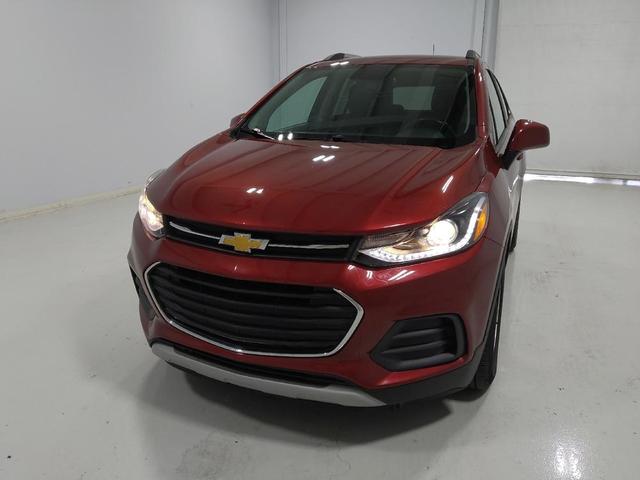 Photo of 2021 Crimson Metallic Chevrolet Trax