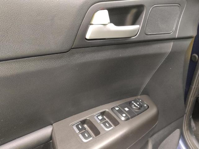 Photo of 2020 Pacific Blue Kia Sportage