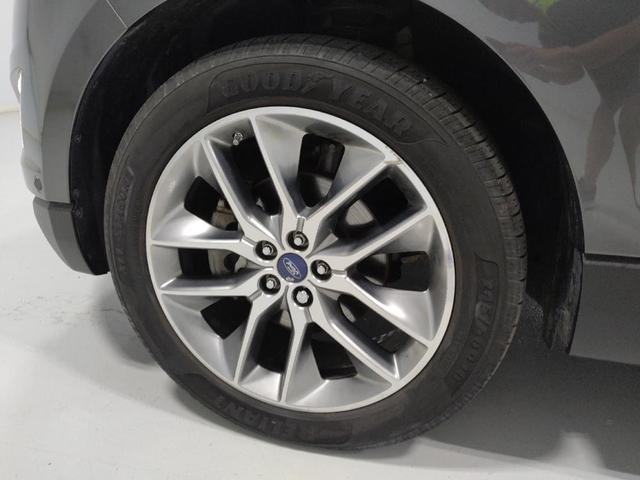 Photo of 2016 Magnetic Metallic Ford Edge