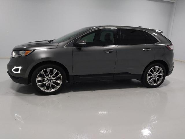 Photo of 2016 Magnetic Metallic Ford Edge