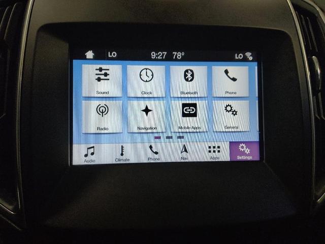 Photo of 2016 Magnetic Metallic Ford Edge