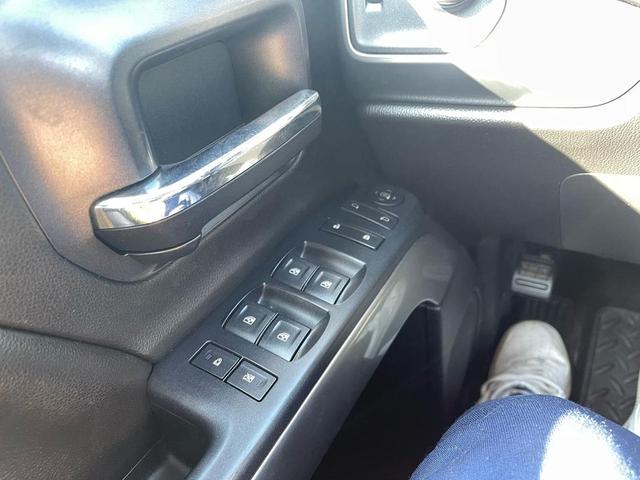 Photo of 2015 Silver Ice Metallic Chevrolet Silverado 1500