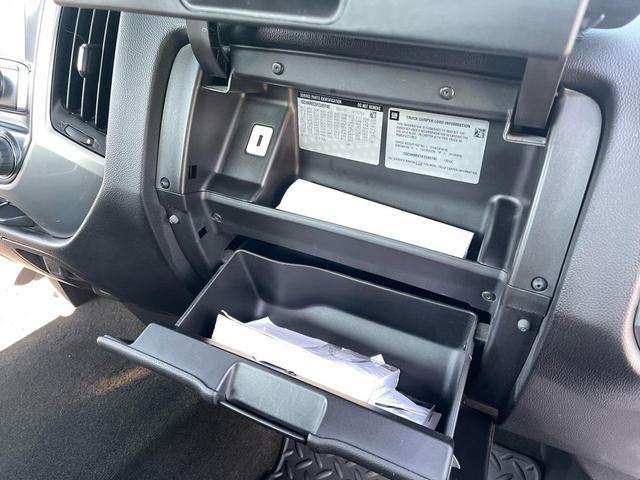 Photo of 2015 Silver Ice Metallic Chevrolet Silverado 1500