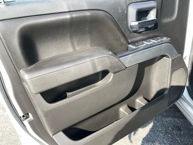 Photo of 2015 Silver Ice Metallic Chevrolet Silverado 1500