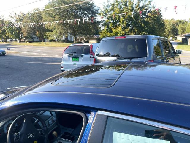 Photo of 2011 Blue Ribbon Metallic Toyota Camry