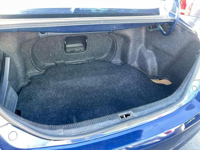 Photo of 2011 Blue Ribbon Metallic Toyota Camry